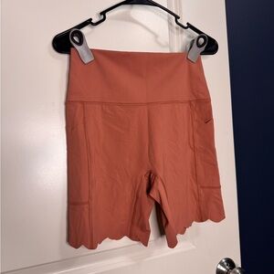 Aerie High-Waisted Scallop Hem Biker Shorts - Size L